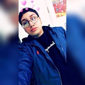 Meet your Posher, Adolfo